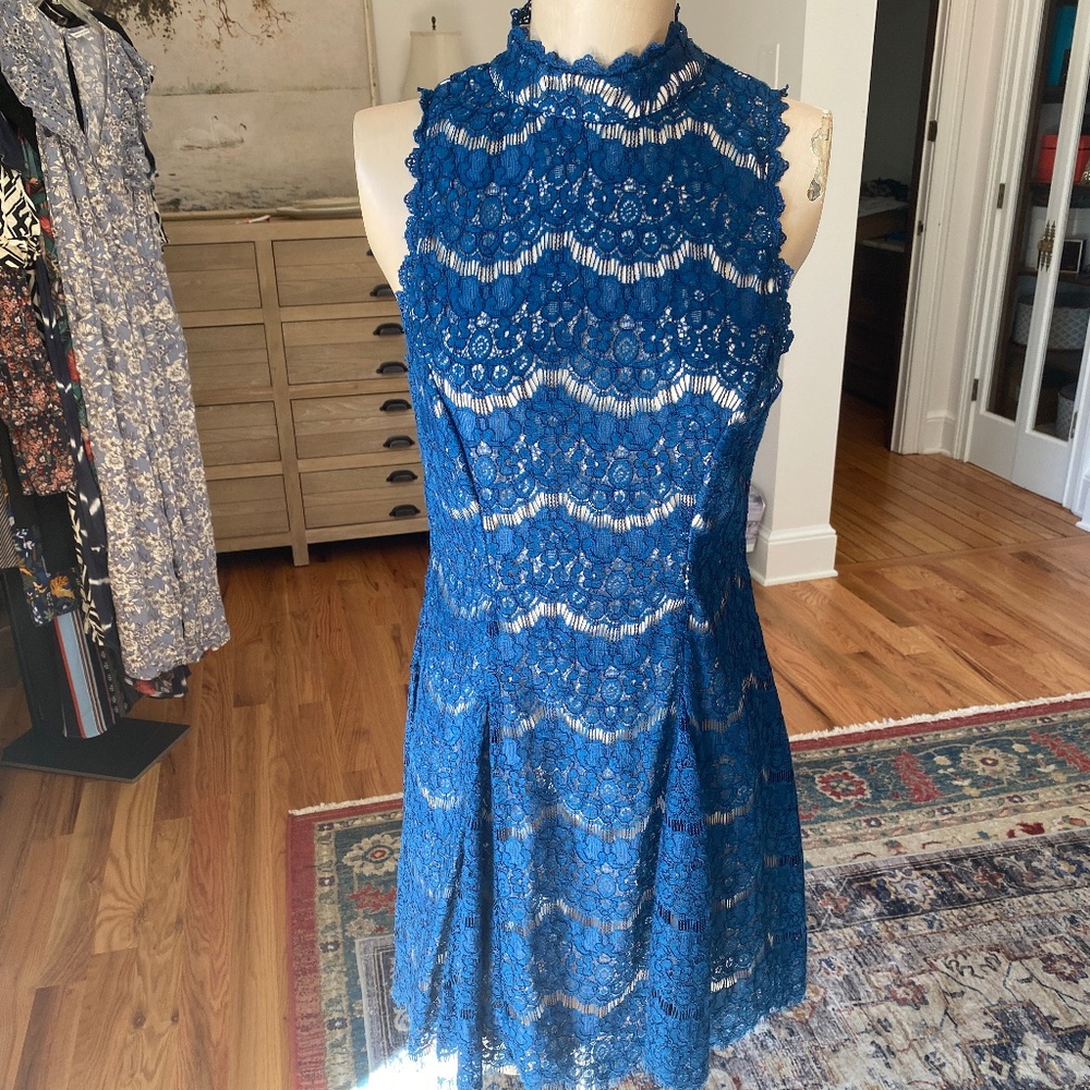 Trixxi Clothing Company Beautiful‎ Teal Lace Cocktail Dress - Size S